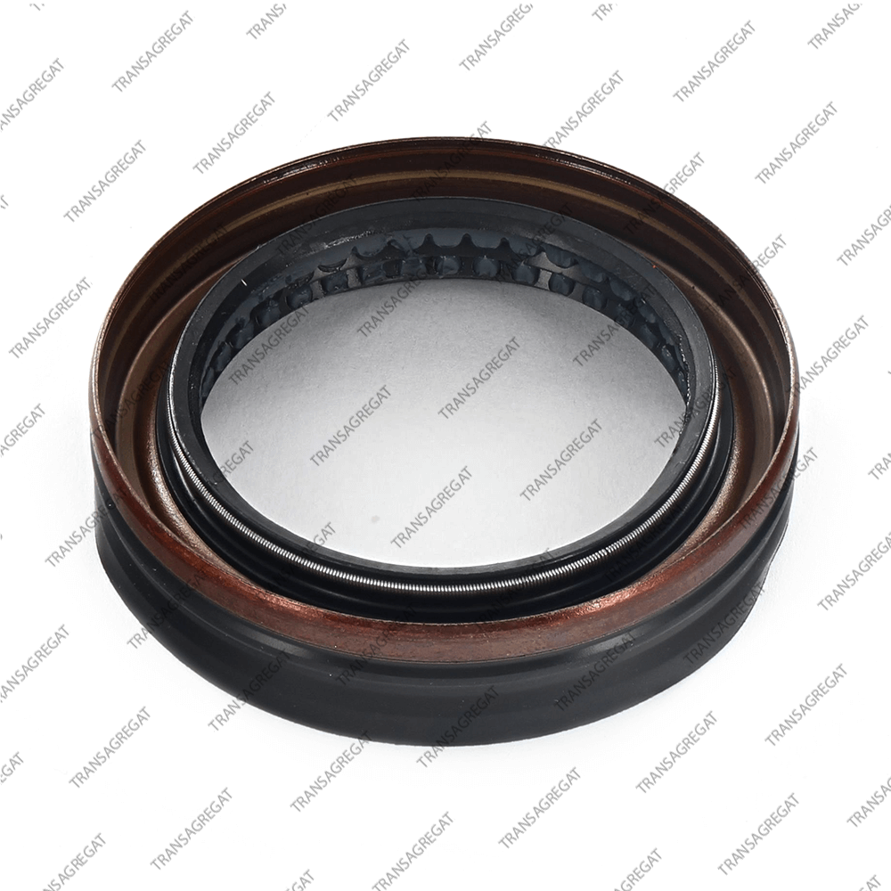 Сальник привода левого, правого (40x56x8.0/13.3, с внешним пыльником)*